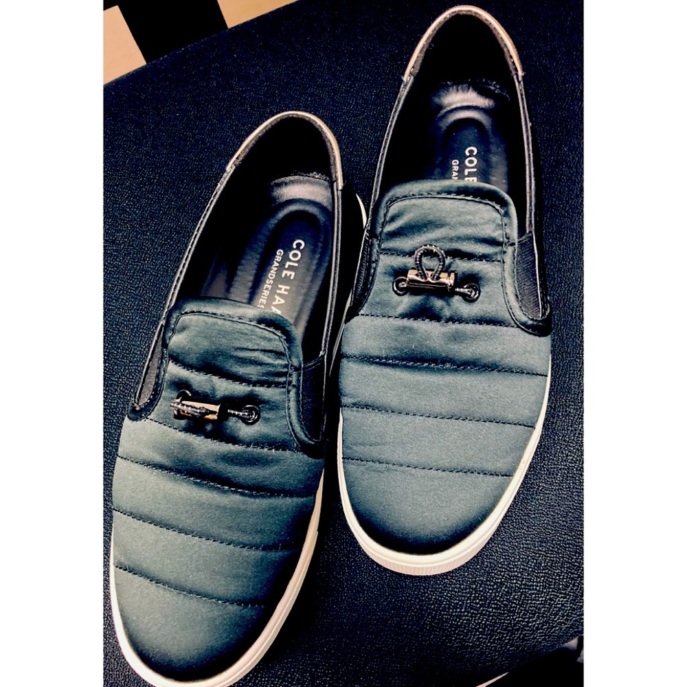 Cole Haan GrandSeries Womens shoe like New condition size 6.5.